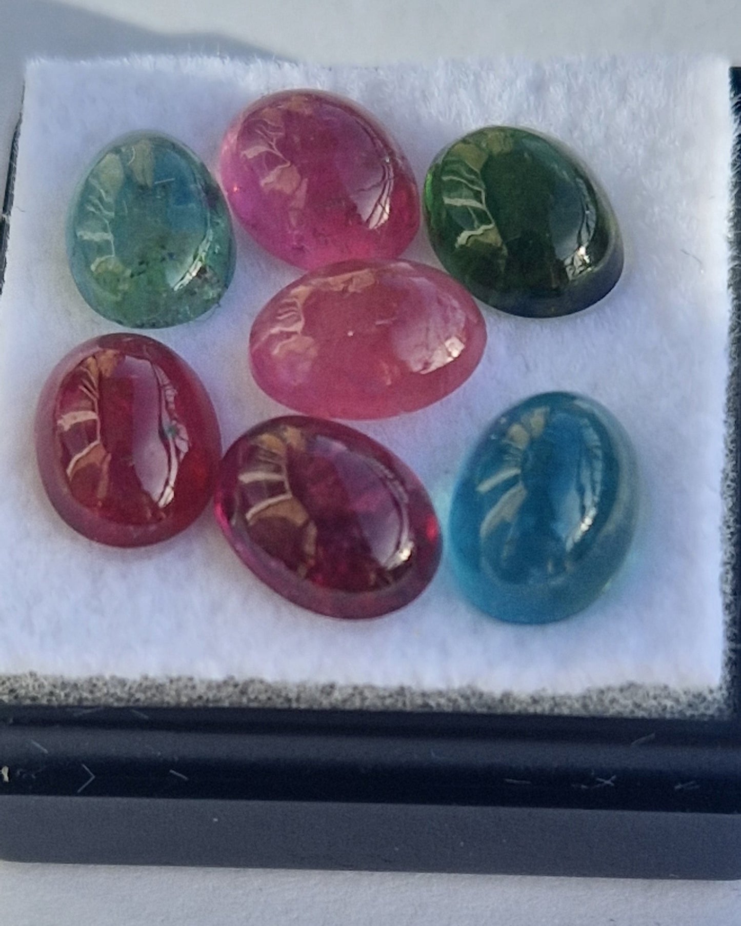 Turmalin Cabochon