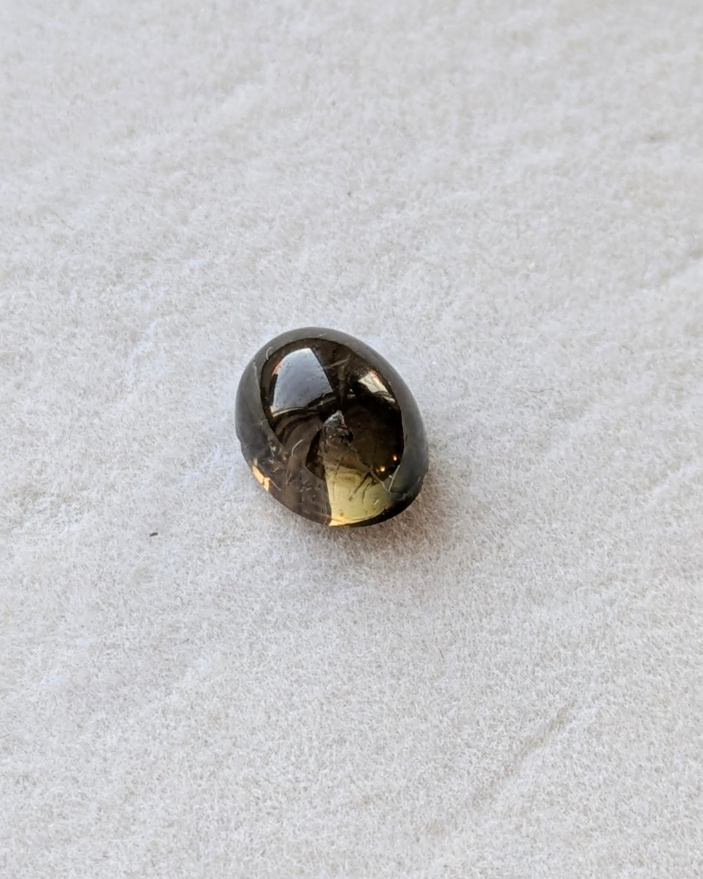 Turmalin cabochon