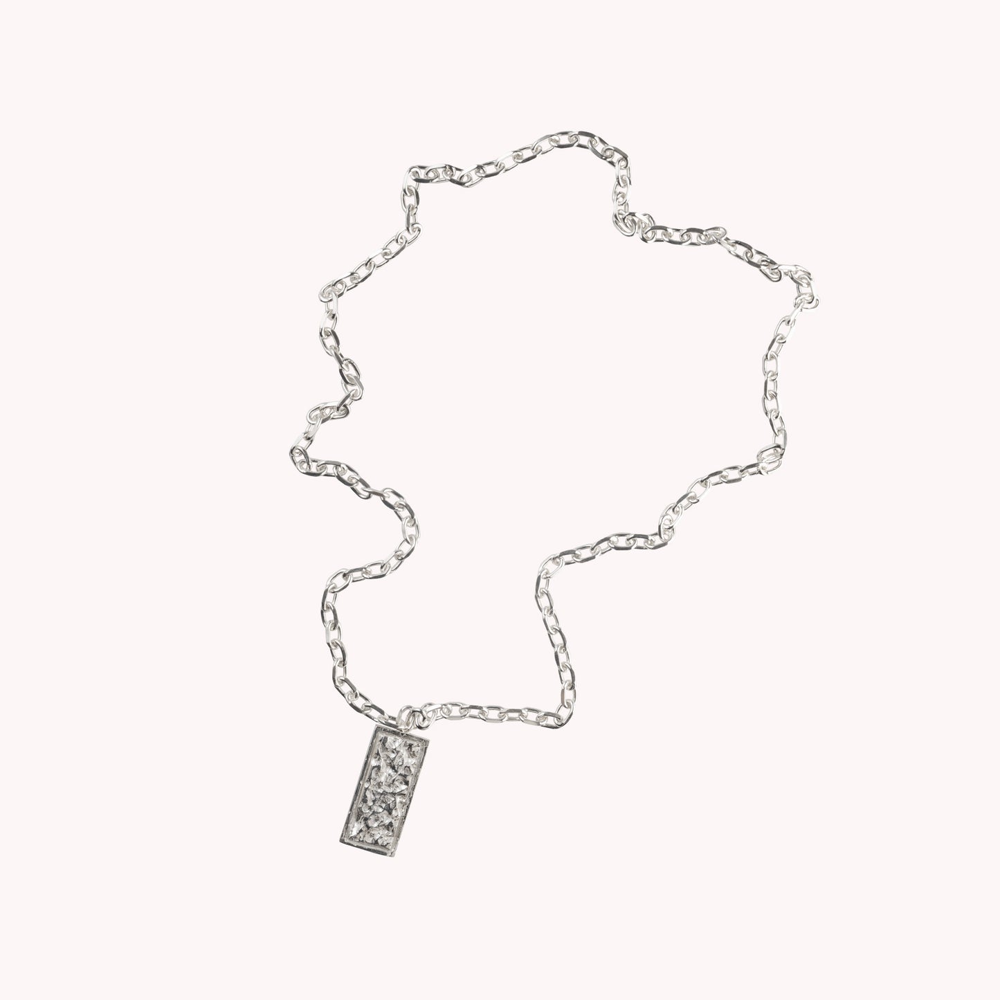 udhugget stor pendant halskæde