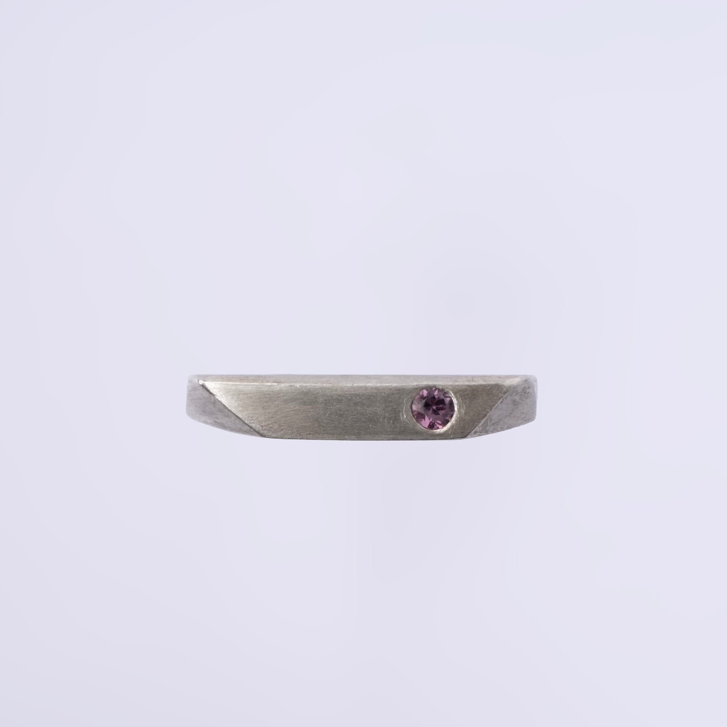Blueme ring m. Spinel