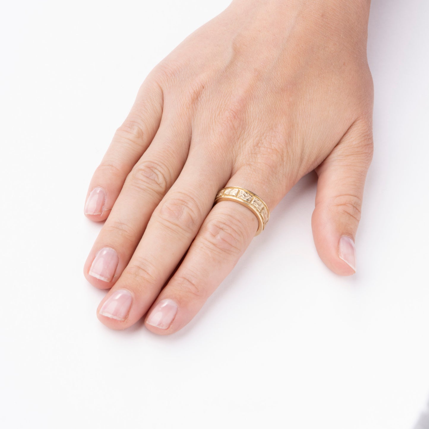"Udhugget" 14k guld ring*