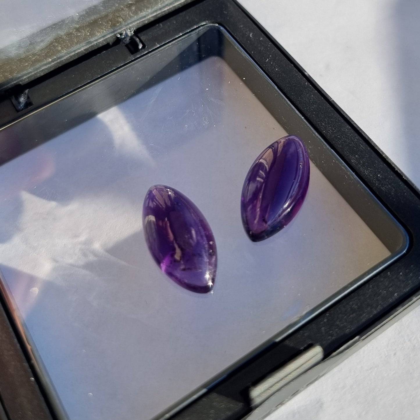 Lilla ametyst marquise cabochon ædelsten