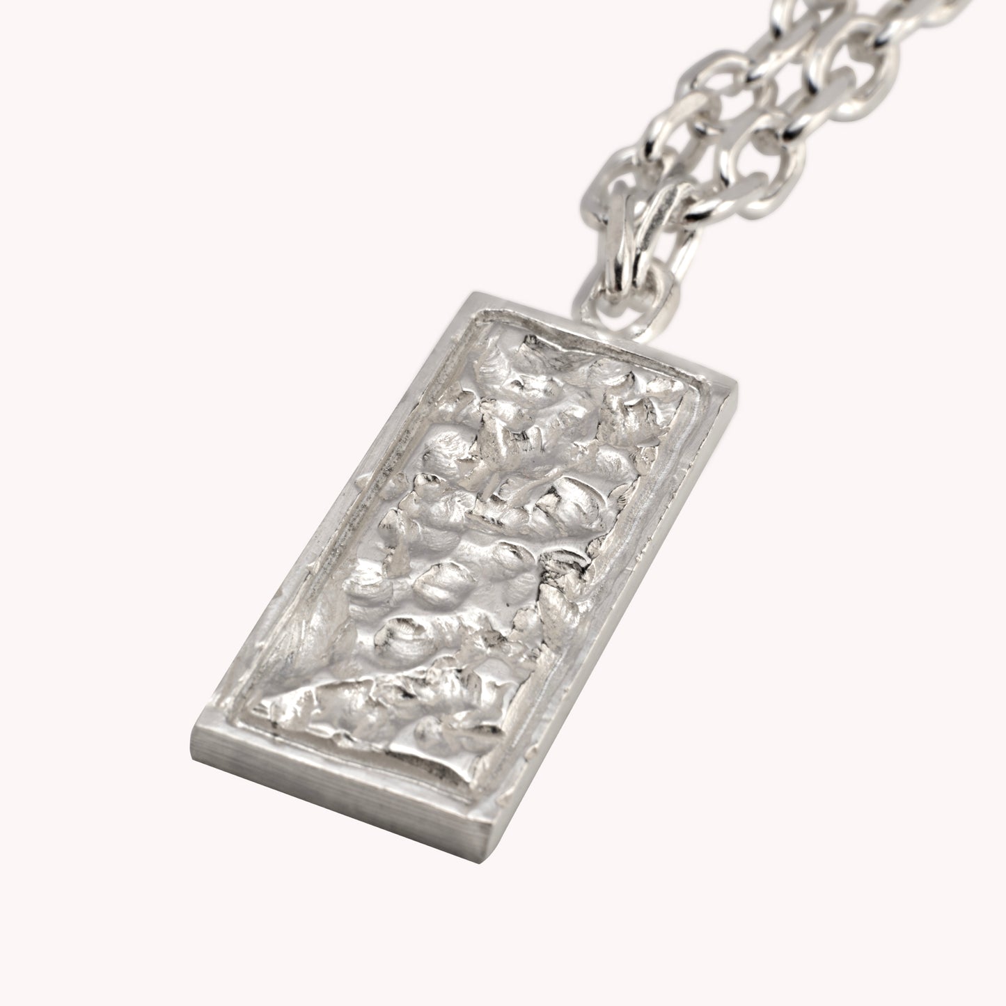 udhugget stor pendant halskæde