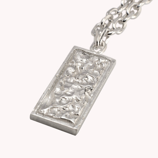 udhugget stor pendant halskæde