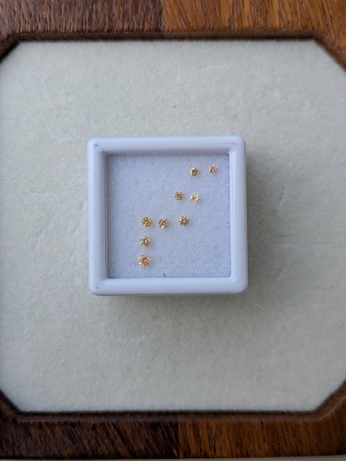 Gule Diamanter lot