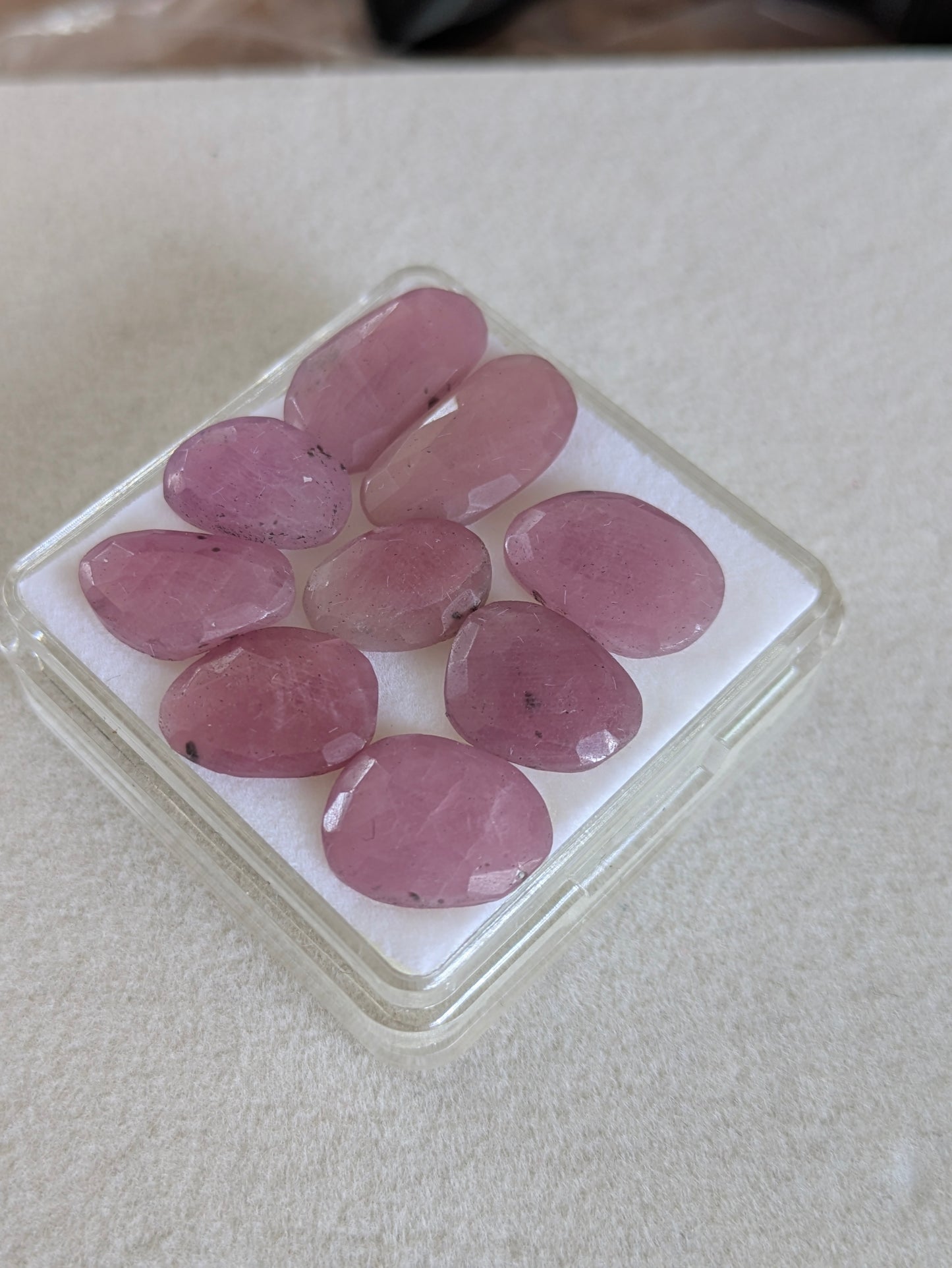 Rosecut safirer