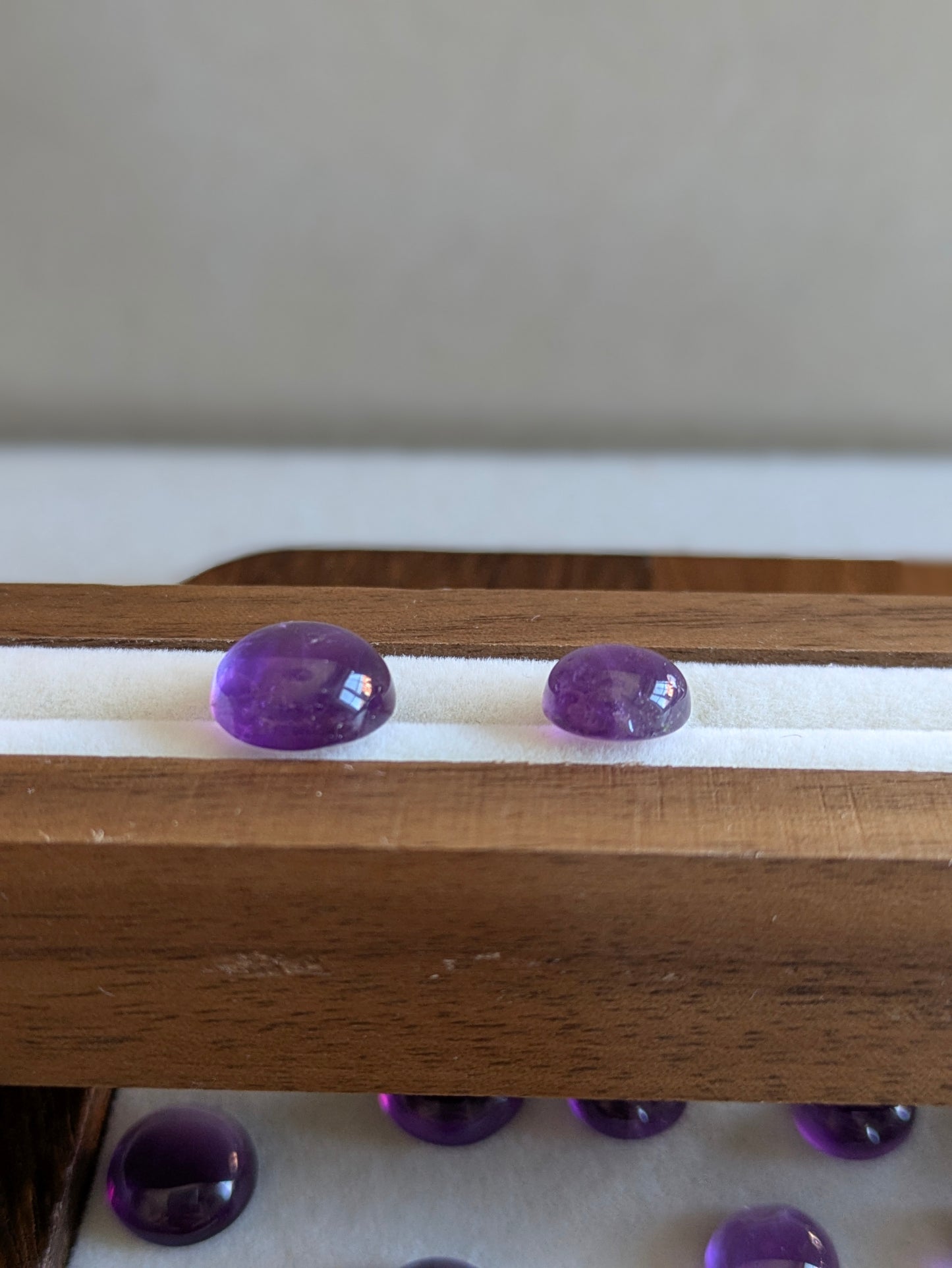 Ametyst cabochoner