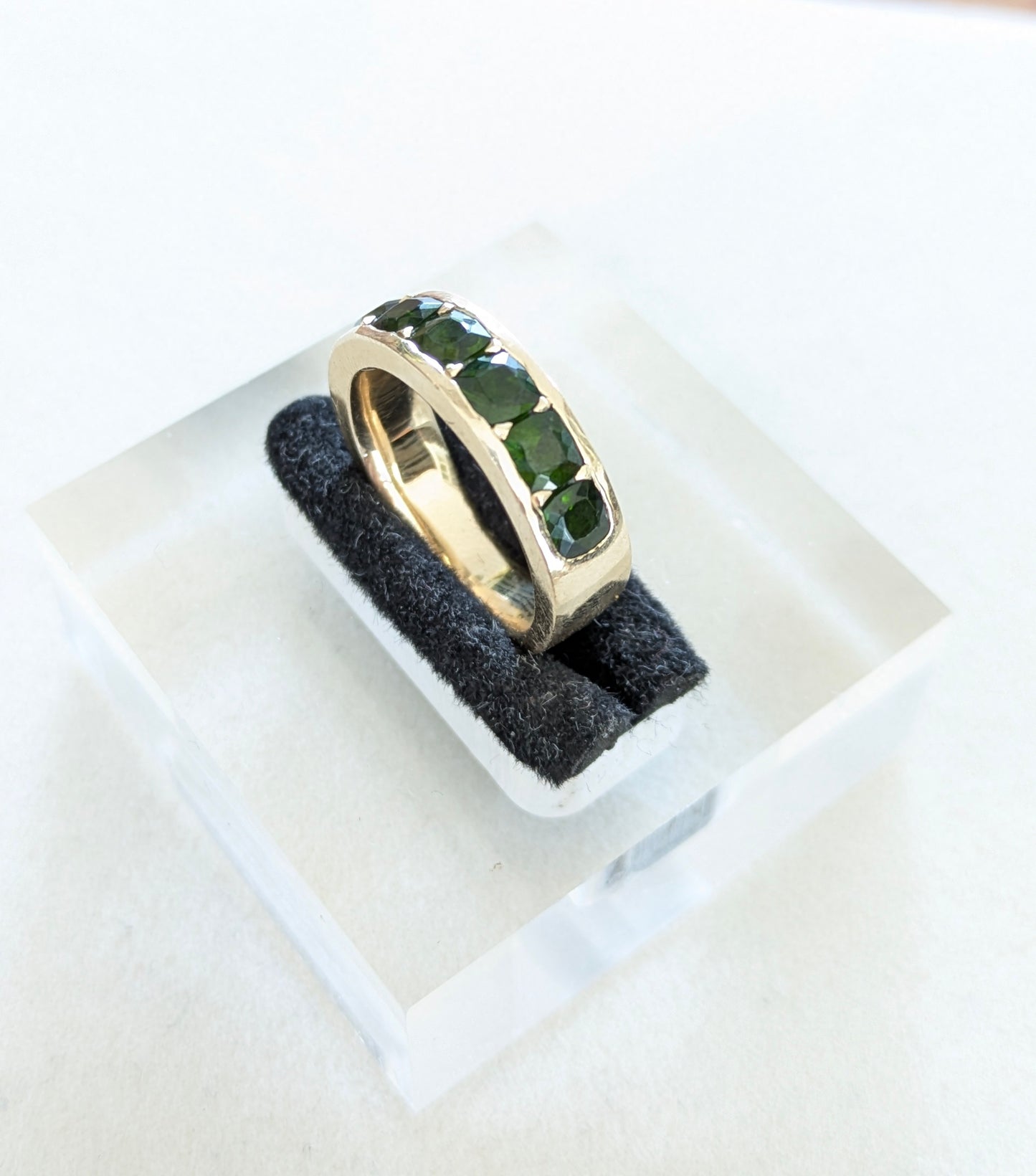14k chrome diopside
