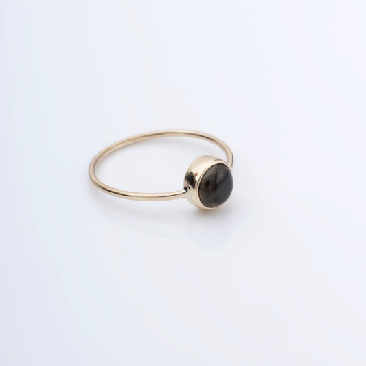Dome 8k Guld ring- Gøn/brunlig safir str.54,5.